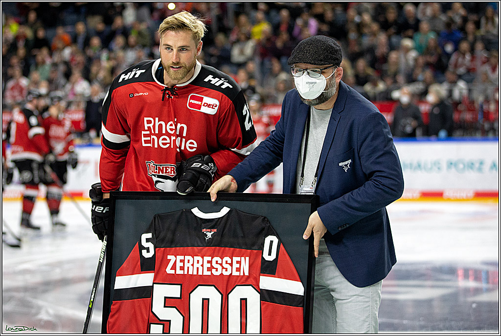 PENNY DEL; Koelner Haie- Bietigheim Steelers; Koeln, 19.11.2021